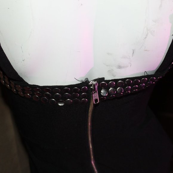 Black Divided Dress - Picture 4 of 5